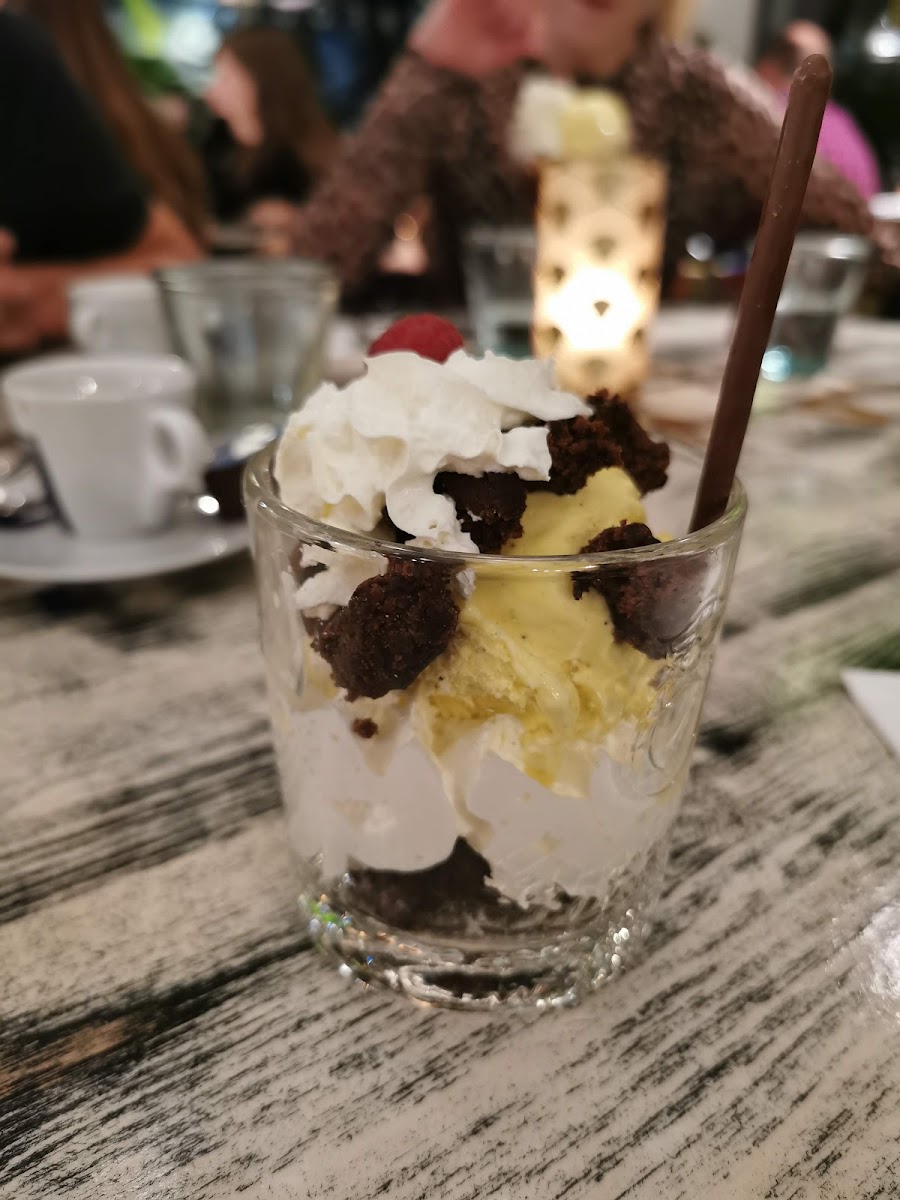 Restaurant/takeaway Zone 11-6